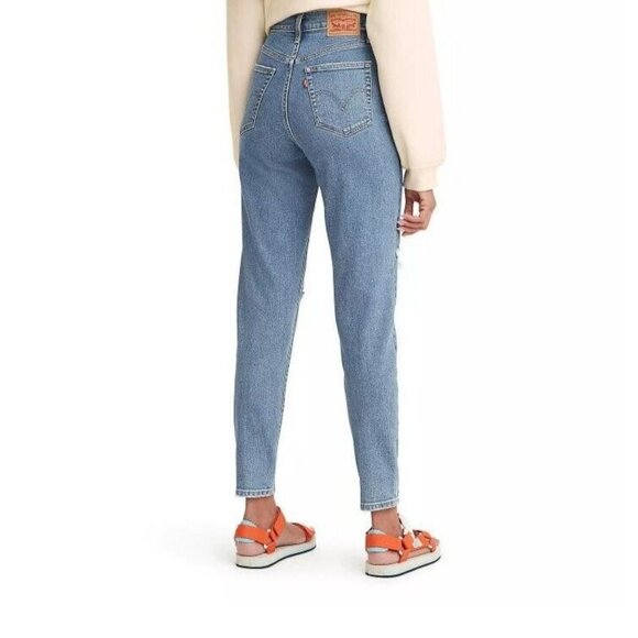 Womens Levis High Waisted Mom Ripped Jeans Size 26x38 - Picture 2 of 16